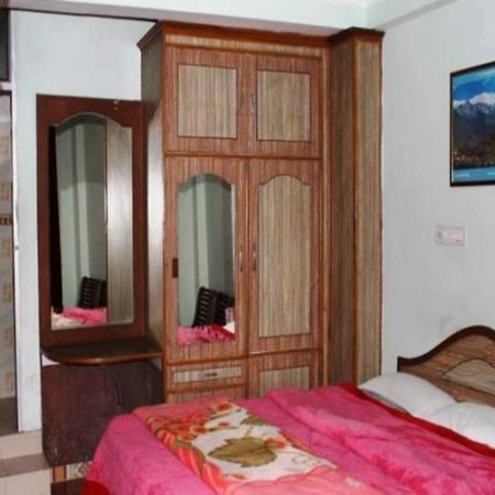 Staywell Hotel Dharamshala Buitenkant foto